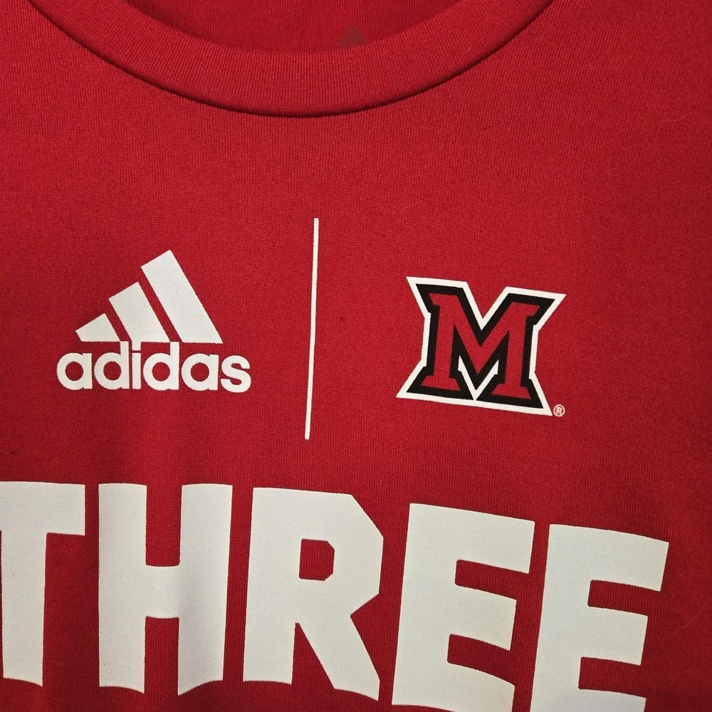 University Maryland  Adidas Red‎ 3 Stripe Life Long Sl Chest 44 Length 27 large